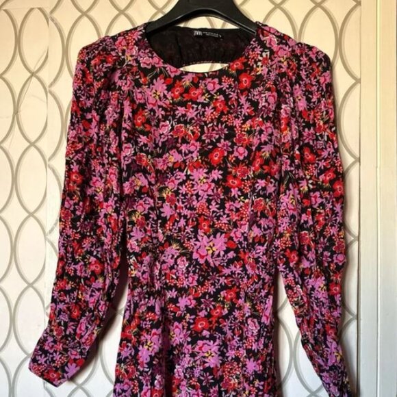 ZARA FLOWER DRESS SIZE XS 9051 683 800 - Picture 1 of 4